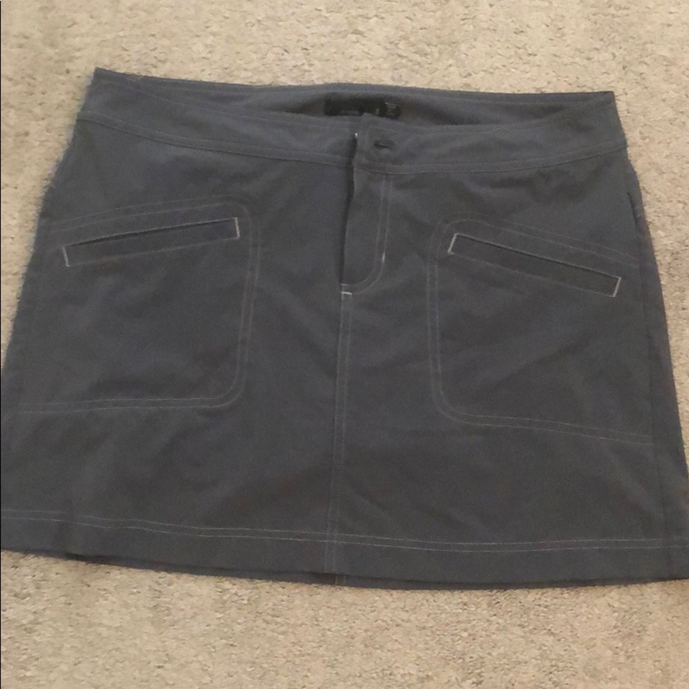 Prana skort
